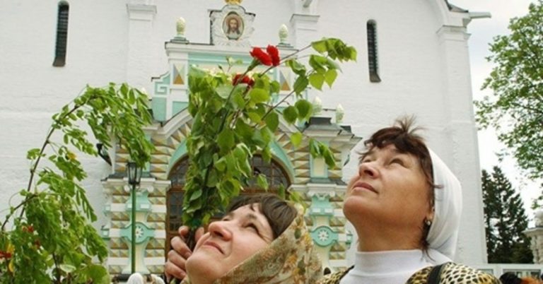 Ar žinote, kaip tradiciškai minėti Šventos Trejybės sekmadienį?