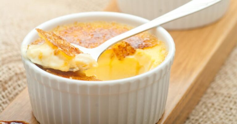 Desertas creme brulee. Kiekvienas gurmanas jį pamėgs