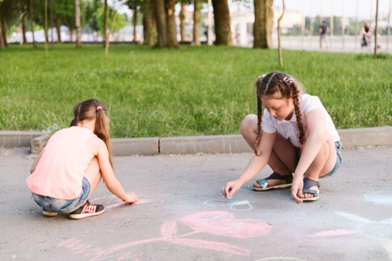 Kai anūkė paklausė, kaip vaikystėje leisdavome laiką, iškart prisiminiau, kokie žaidimai man patiko labiausiai